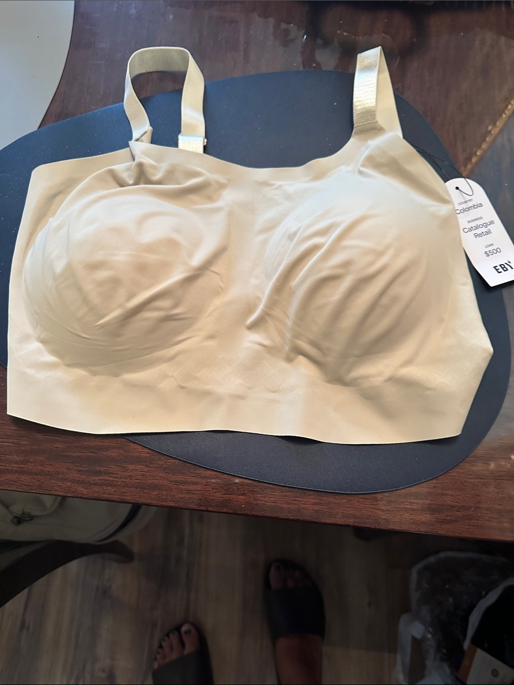 Seamless Wireless Bralette in Light Beige — Smooth Support NWT . Large DD